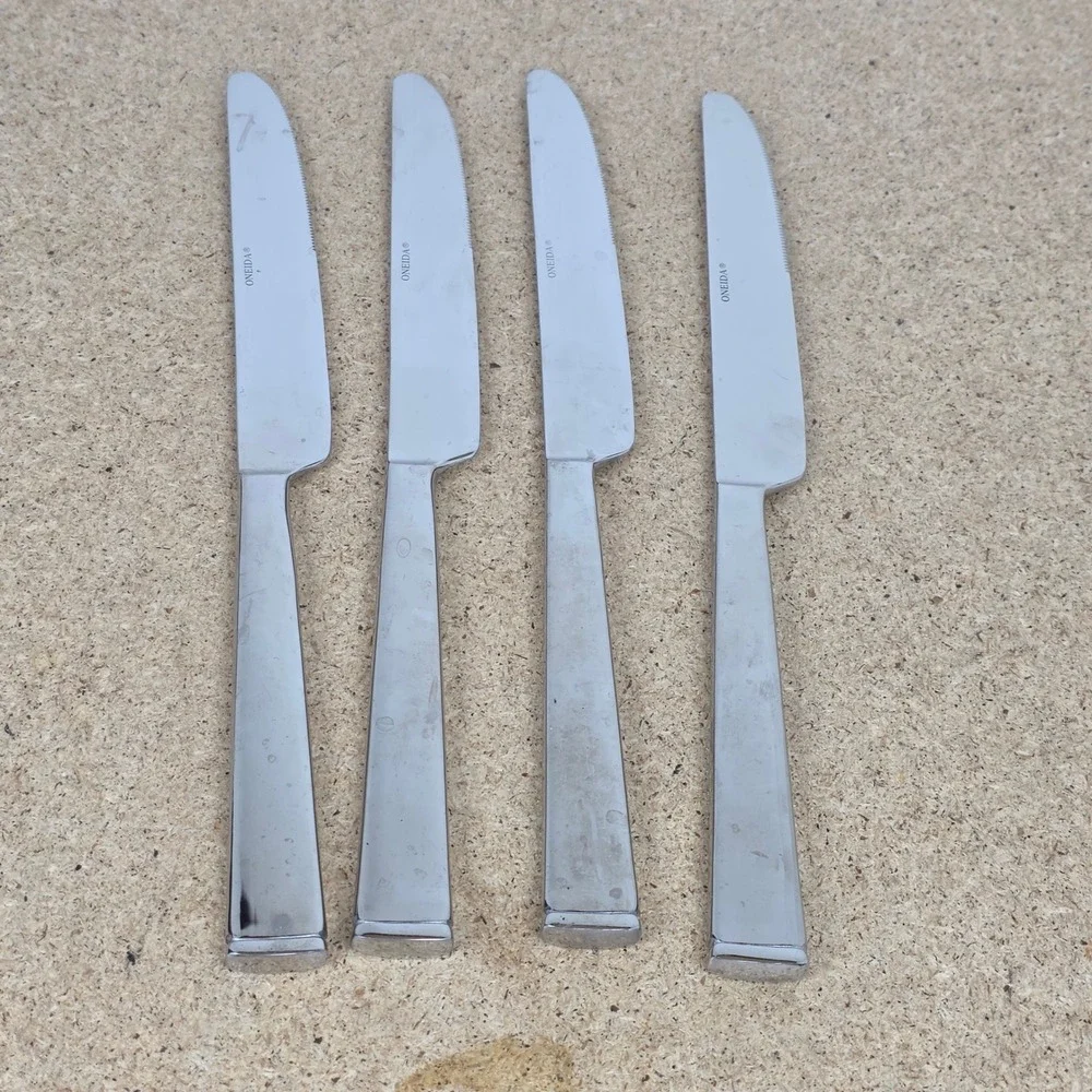Oneida Icarus Stainless Steel Dinner Knives Set of 4 Serrated‎ Mirror Flatware